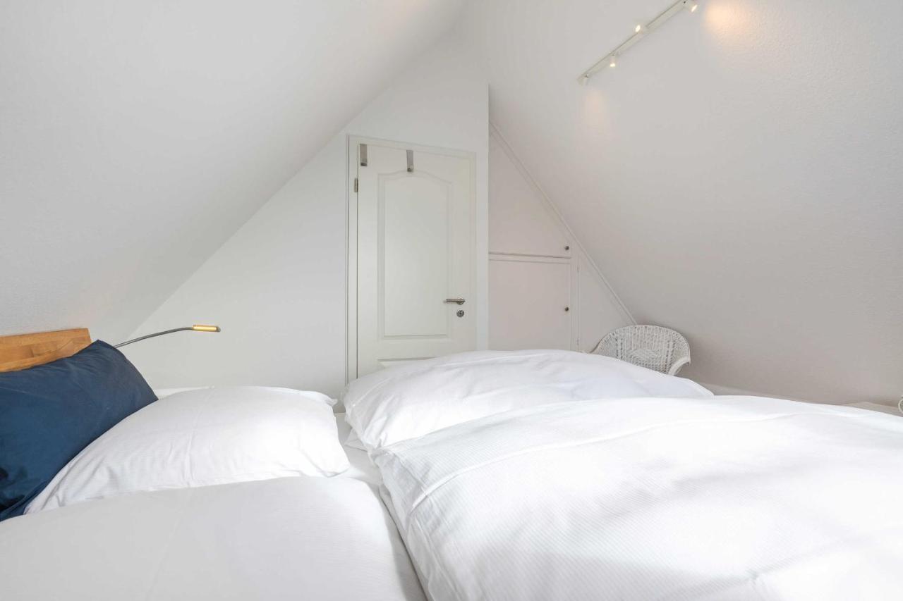 Kaptein Hein Cors App 5 *